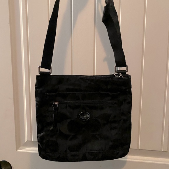 Black Coach Purse - Picture 1 of 2
